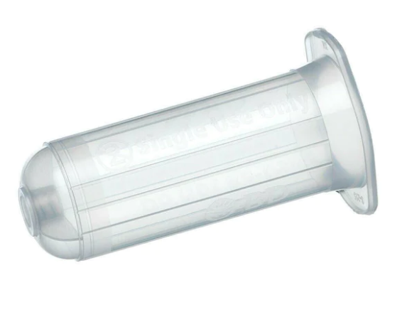 BD holder with luer lock system
