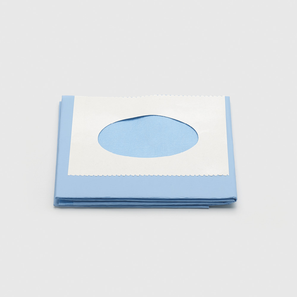 Sterile ophthalmic surgery drape 75x100cm oval hole 9x11cm w/film and pocket