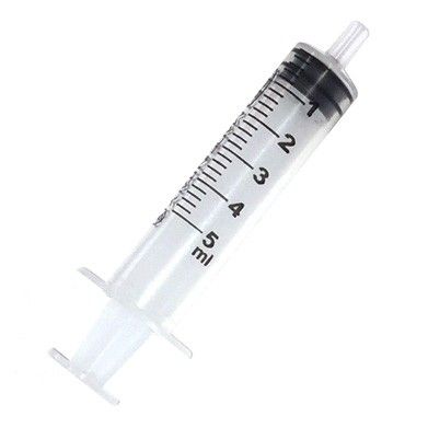 Syringe cc 5 central luer cone without needle                                        