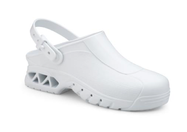 Autoclavable plinth w/protective toe cap white 35/36
