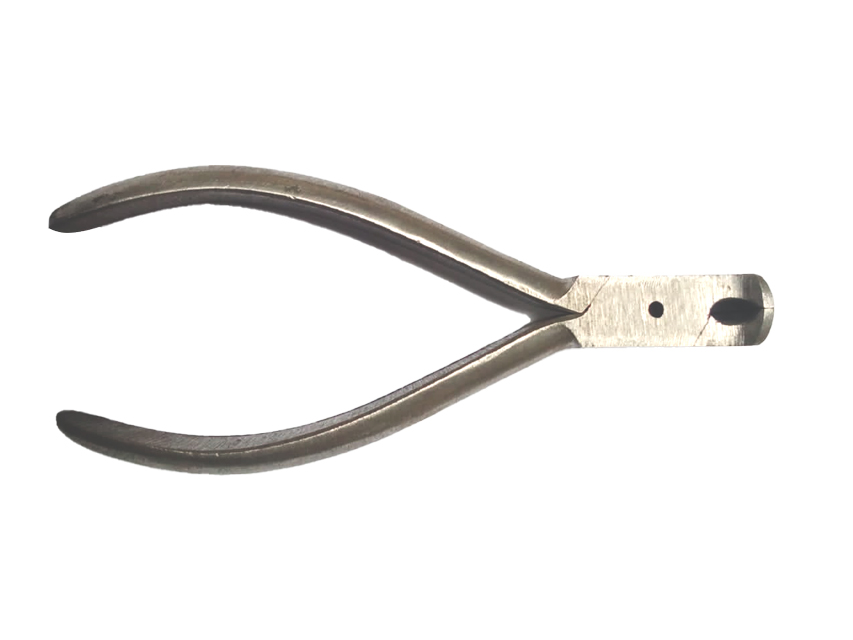 NAIL clippers for cats and dogs